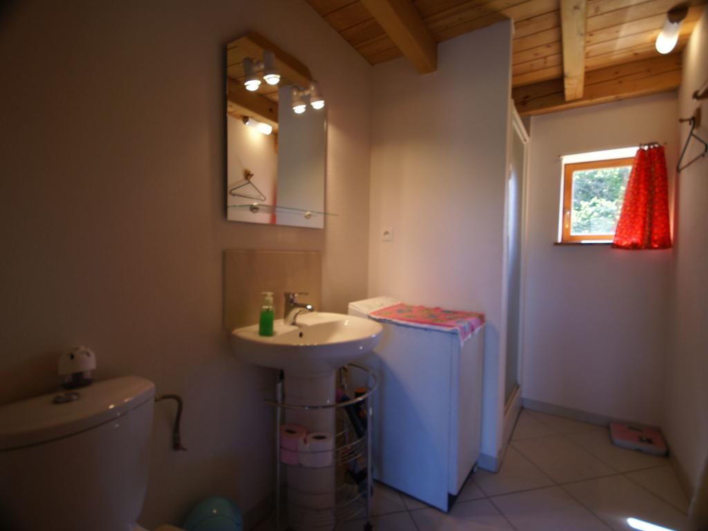 Cosy Holiday Home With Garden In Walscheid Eksteriør billede