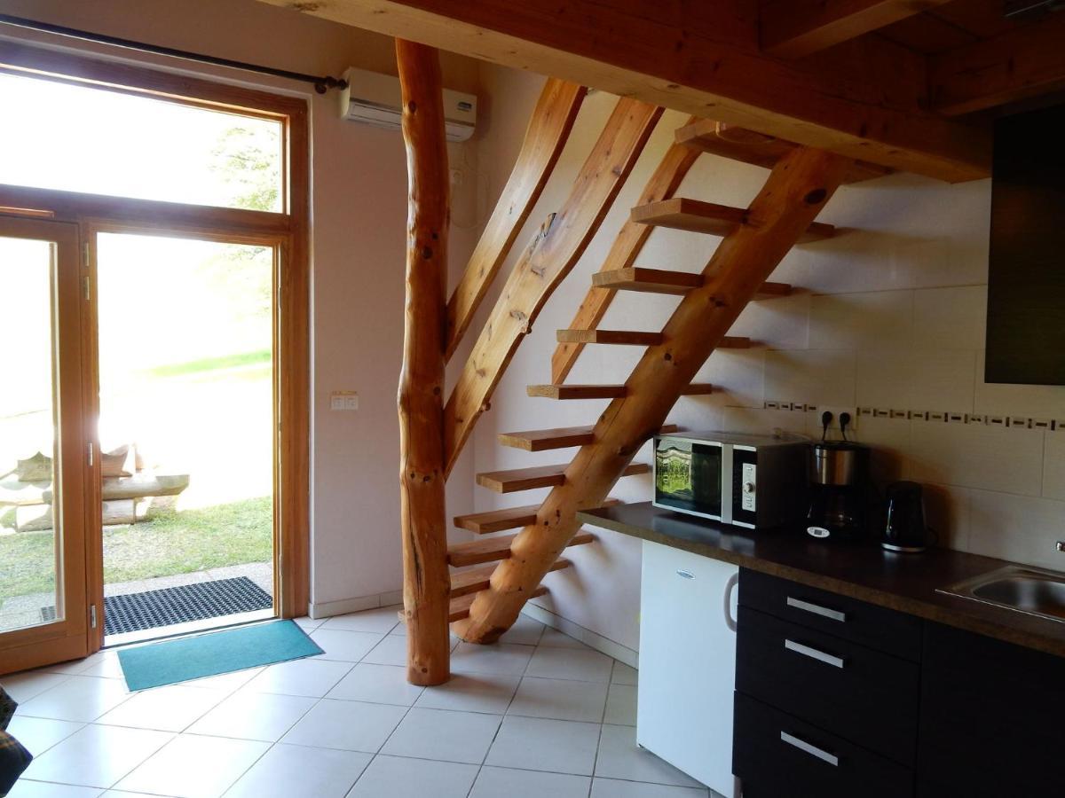 Cosy Holiday Home With Garden In Walscheid Eksteriør billede